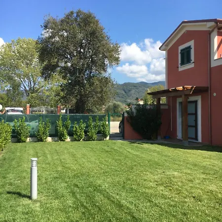 Casa Vacanza Acacia Sarzana